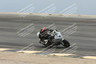 media/Nov-15-2025-Race Pace (Sat) [[8de605a2d8]]/Verified Riders/Bowl (1020am)/